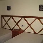 Lucas House 2 - Seabreeze Apartment *