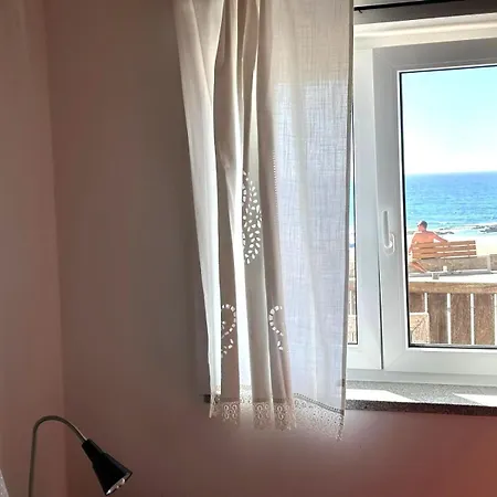 Lucas House 2 - Seabreeze Апартаменты