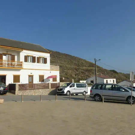 Lucas House 2 - Seabreeze Апартаменты Алжезур